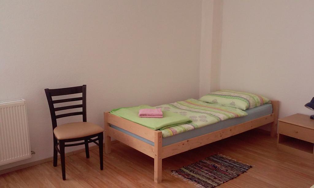 Apartment Laura Gračac Buitenkant foto