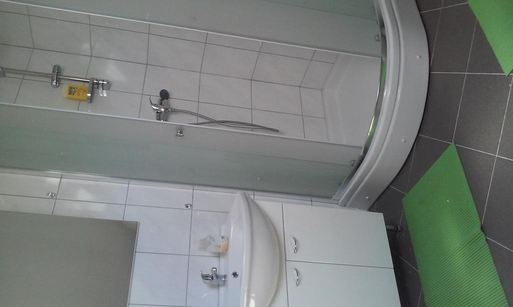 Apartment Laura Gračac Buitenkant foto